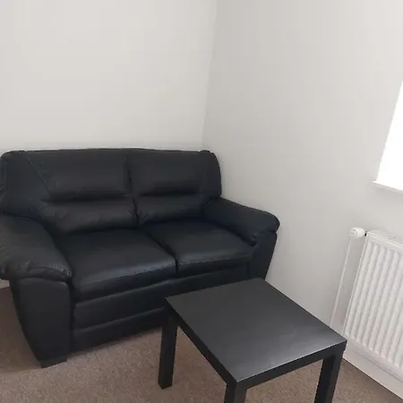 Stuelejlighed Med Have Og Overdaekket Terrasse * Odense